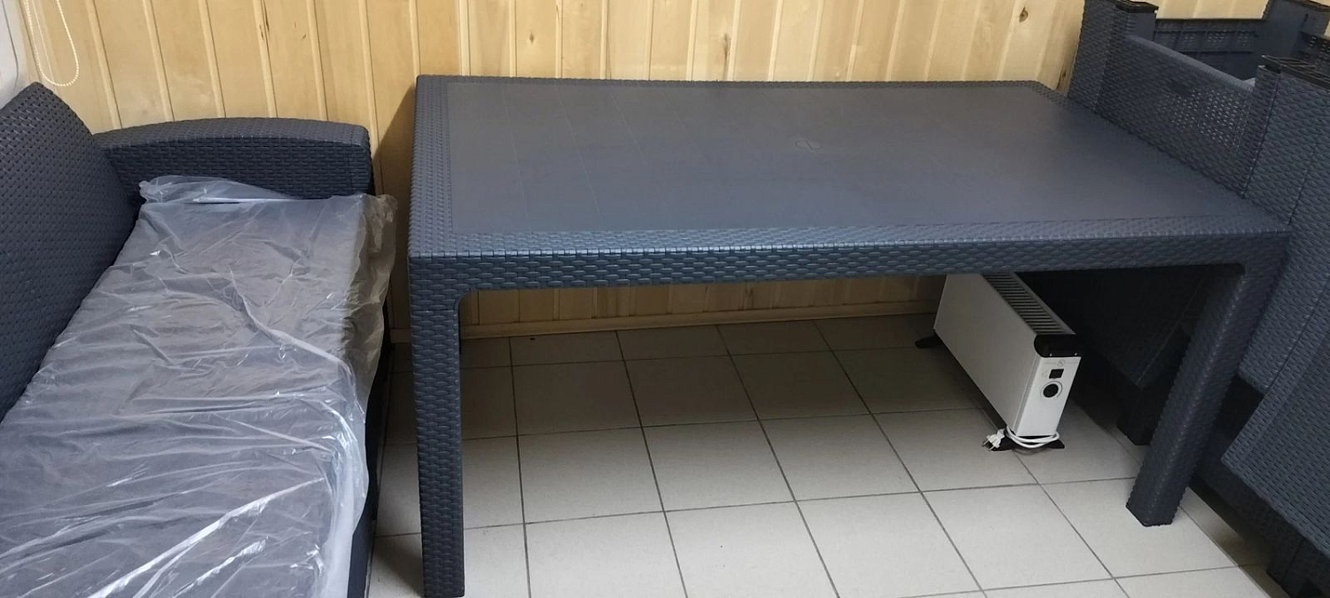 Современный обеденный комплект Royal Family GRAND LANA LUX DINING XL в цвете графит: стильное решение для просторной крытой террасы или зимнего сада